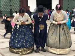 Annyeong, Ini 30 Kalimat Sederhana Bahasa Korea Sehari-hari