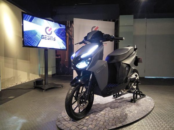 Lebih Dekat dengan Motor Listrik Gesits