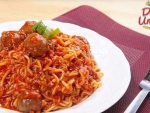Egg Noodle Bolognese Sajikan Cita Rasa Indonesia dan Italia