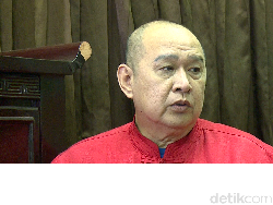 Tonton Blak-blakan Suhu Yo, Mengejar Cuan di Tahun Babi Tanah