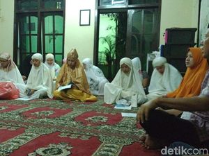 Sambut Pergantian Tahun, Para PSK Tretes Diajak Istigasah