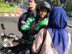 Single Parent, Driver Ojol Ini Berjuang buat Anaknya yang Masih PAUD