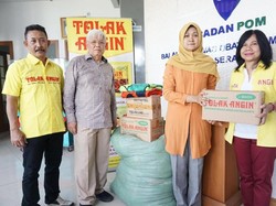 Sido Muncul Beri Bantuan Senilai Rp 185 Juta untuk Korban Tsunami
