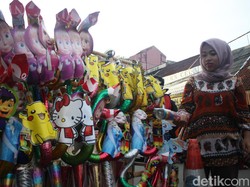 Ingat Bocah Telan Peluit? Dokter Paru: Hati-Hati Tiup Terompet Tahun Baru