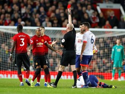 Eric Bailly mendapat kartu merah di menit ke-79. ReutersPhil Noble.