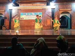 Anjungan Daerah TMII Bersolek Manjakan Pengunjung di Malam Tahun Baru Anjungan Daerah TMII Bersolek Manjakan Pengunjung di Malam Tahun Baru