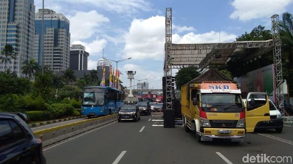 Potret Kondisi Lalin di Jalan MH Thamrin Jelang Car Free Night