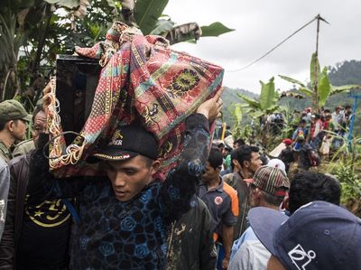 Perjuangan Korban Longsor Sukabumi Selamatkan Harta Benda
