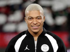 Mbappe Kini Pajang Poster Dirinya, bukan Lagi Ronaldo