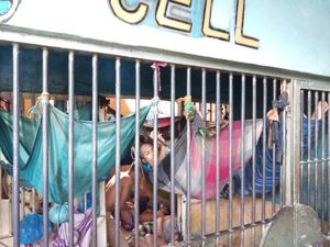 Tahanan Tidur Bak Kelelawar, Komisi III: Pengguna Narkoba Direhab Tahanan Tidur Bak Kelelawar, Komisi III: Pengguna Narkoba Direhab