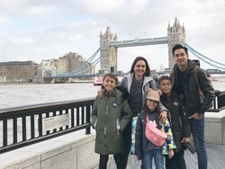 Seru! 5 Keluarga Artis Berlibur Tahun Baru di Luar Negeri