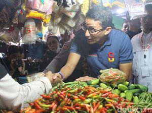Awali Tahun 2019, Sandiaga Datangi Pasar Larangan Sidoarjo