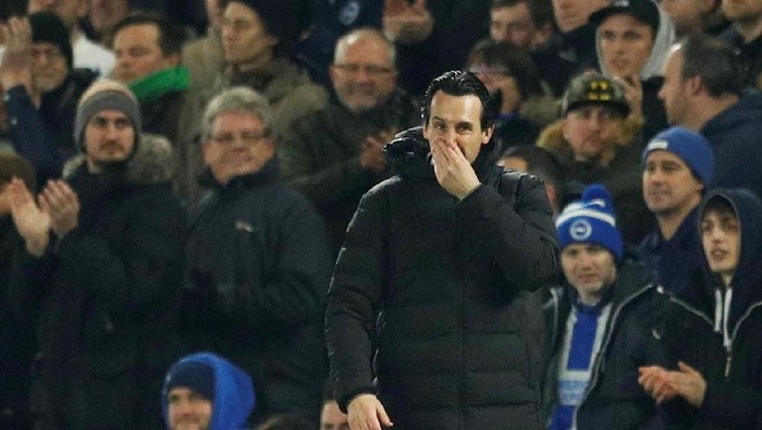 Tendang Botol, Unai Emery Didenda Rp146 Juta