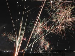 Video: Kemeriahan Perayaan Malam Tahun Baru di Pantai Kuta Bali