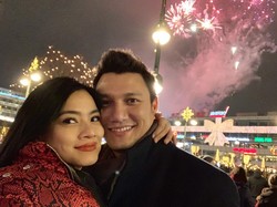 Titi Kamal Unggah Foto Jadul Tahun 1998 di Medsos, Wajahnya Bikin Salfok