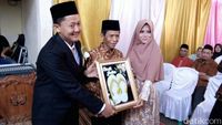 Heboh Mahar Sandal Jepit, Ini Deretan Mas Kawin Unik Pernikahan di Indonesia