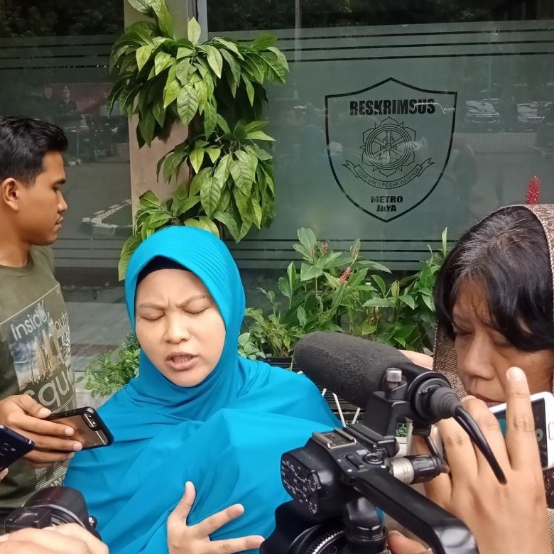Penyebar Fitnah Politikus PKB Dita Sari Anak PKI Minta Maaf Penyebar Fitnah Politikus PKB Dita Sari Anak PKI Minta Maaf
