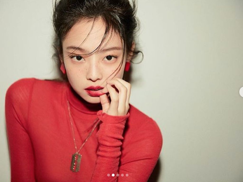 MV SOLO Jennie BLACKPINK Raup 300 Juta Penonton YouTube MV SOLO Jennie BLACKPINK Raup 300 Juta Penonton YouTube
