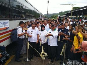 KA Baru Sampai Banjar, Bus Wisata Disiapkan ke Pangandaran KA Baru Sampai Banjar, Bus Wisata Disiapkan ke Pangandaran