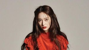 Gaya Krystal Mantan Pacar Kai EXO yang Tak Kalah Mahal dari Jennie Blackpink
