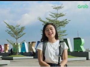 Keseruan Gritte Agatha Jelajah Wisata Tersembunyi di Makassar Keseruan Gritte Agatha Jelajah Wisata Tersembunyi di Makassar