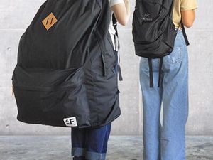 Tren Fashion Aneh Buka 2019: Tas Super Besar, Bisa Muat Manusia