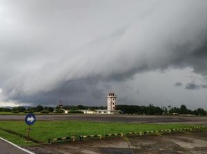Fakta-fakta Awan Berbentuk Ombak Besar di Makassar Fakta-fakta Awan Berbentuk Ombak Besar di Makassar