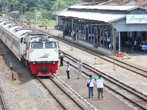 Melihat Lagi Momen Bersejarah Launching KA Pangandaran