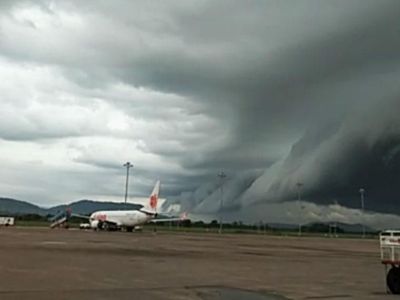 Potret Awan Ombak Kumulonimbus yang Bikin Heboh di Makassar
