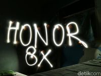 Cerita Pemuda yang Jatuh Cinta Pandangan Pertama Pada Honor 8X