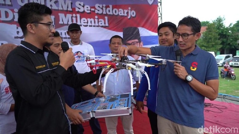 Kagumi Drone Bikinan Pelajar SMK, Sandiaga: Ini Baru Milenial