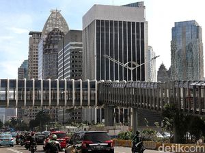 Warga Tak Sabar Jajal JPO Sudirman yang Instagramable