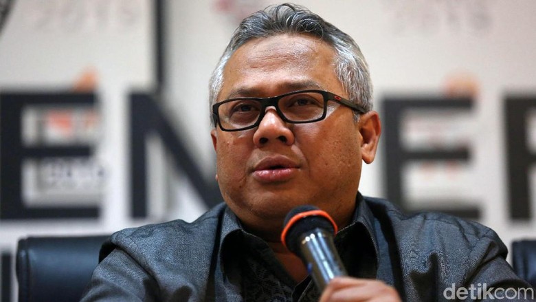 Panelis Debat Capres Kedua dari Unair Mengundurkan Diri Panelis Debat Capres Kedua dari Unair Mengundurkan Diri