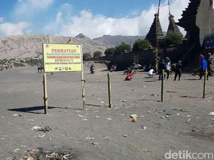 Sampah Bertebaran di Gunung Bromo Usai Libur Tahun Baru 2019