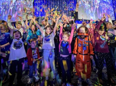 Pesta NASA Rayakan Kunjungan ke Tetangga Pluto