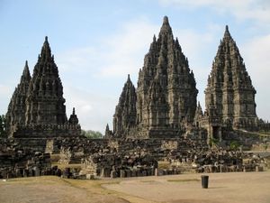 Potret Kompleks Candi Hindu Terbesar di Indonesia