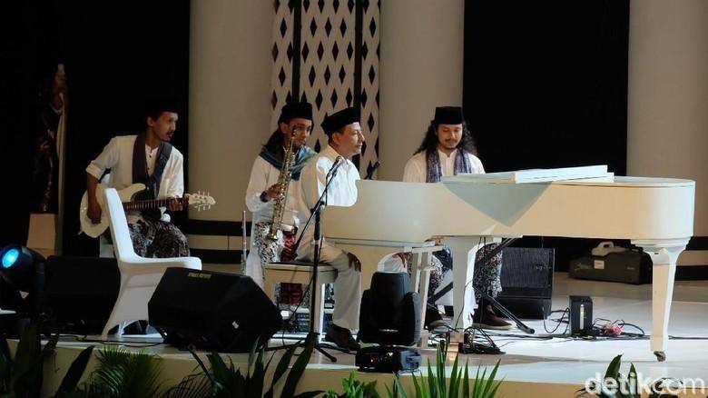 Habib Luthfi Bicara Wali Songo, Demokrasi, dan Musik Klasik Habib Luthfi Bicara Wali Songo, Demokrasi, dan Musik Klasik