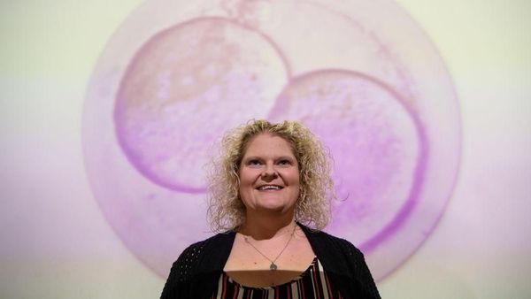 Potret Bayi Tabung Pertama di Dunia yang Kini Sudah Berumur 40 Tahun