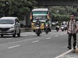 Motor Bebas Melengang di Jalur Ganjil-genap Jakarta