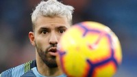 Sergio Aguero masuk dalam buku sejarah Manchester City dengan menjadi topskorer sepanjang masa usai mencetak lebih dari 200 gol. Salah satu golnya yang paling ikonik adalah saat mencetak gol di detik-detik terakhir ke gawang QPR untuk memastikan City memenangi gelar liga 2011/12. Foto: Carl Recine/Action Images via Reuters