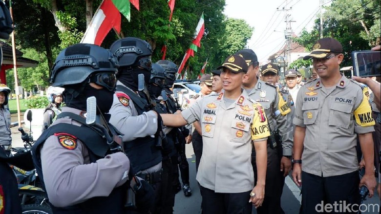 1,5 Bulan, Polisi di Lumajang Tembak Kaki nine Pelaku Kejahatan