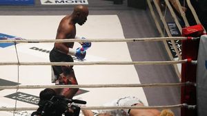 Pertunjukan Sirkus Mayweather Senilai Rp130 Miliar