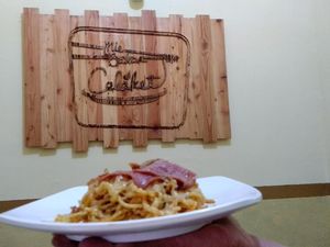 Sensasi Gosong Enak Mie Bakar yang Lagi Hits di Malang