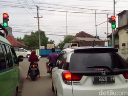 Lampu Merah-Hijau Nyala Bareng, Arus Lalin di Kudus Jadi Kacau