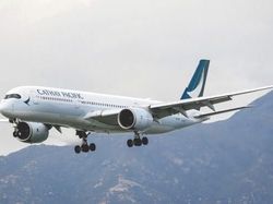 Cathay Pacific Cuma Angkut 500 Penumpang per Hari Gara-gara Corona