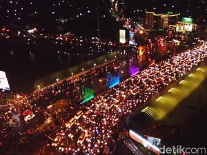 Lalin Macet, Jadwal Air Mancur Menari di Semarang Tak Tiap Hari Lalin Macet, Jadwal Air Mancur Menari di Semarang Tak Tiap Hari