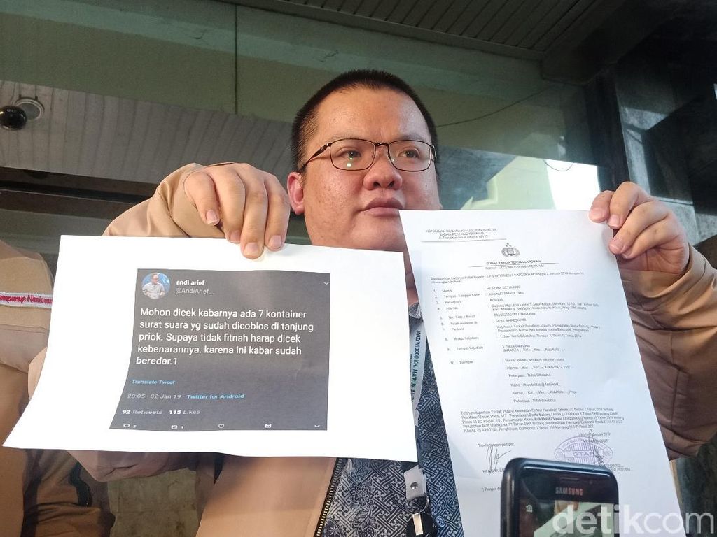 Timses Jokowi Polisikan Andi Arief soal Hoax Surat Suara Tercoblos Timses Jokowi Polisikan Andi Arief soal Hoax Surat Suara Tercoblos