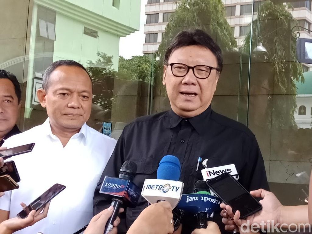 49 PNS Korupsi di Kementerian Belum Dipecat, Mendagri: Kami Kejar 49 PNS Korupsi di Kementerian Belum Dipecat, Mendagri: Kami Kejar