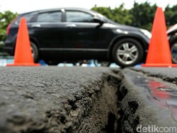 Flyover Kemayoran yang Renggang Diperbaiki, Rampung Hari Ini