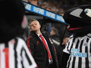 Solskjaer Menenangkan Man United
